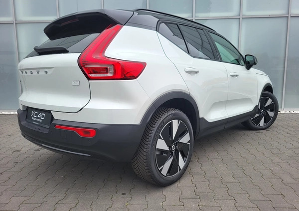 Volvo XC 40 cena 297350 przebieg: 10, rok produkcji 2023 z Sierpc małe 254